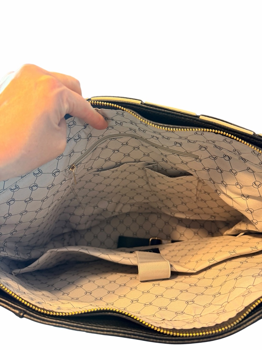 Pretty Simple Courtney Tote Woven Vegan Leather Checkered Black/White - Picture 7 of 7